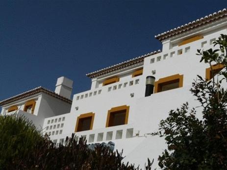 Apartamentos Os Descobrimentos Бургау Екстериор снимка